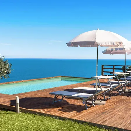 Coralia Villa Augusta